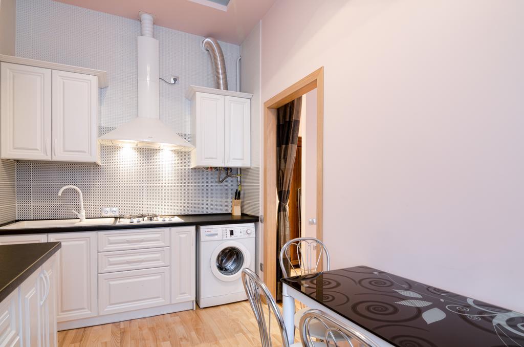 Leogrand Apartments On Doroshenka 34 Liov Exterior foto